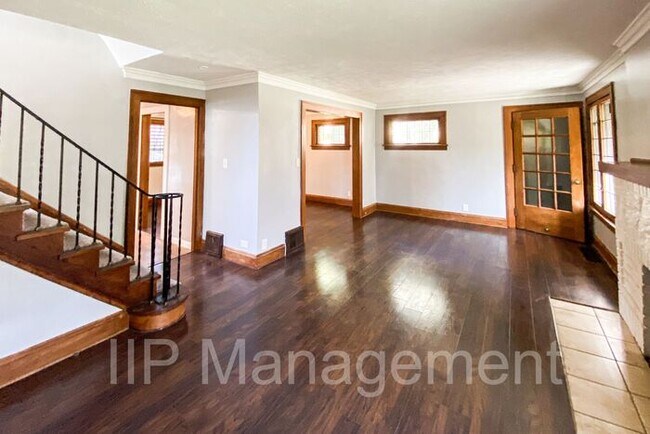 Foto del edificio - Beautiful 4BD Home in Cleveland Hts.