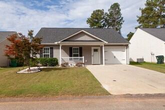 Building Photo - 449 Beryl Dr