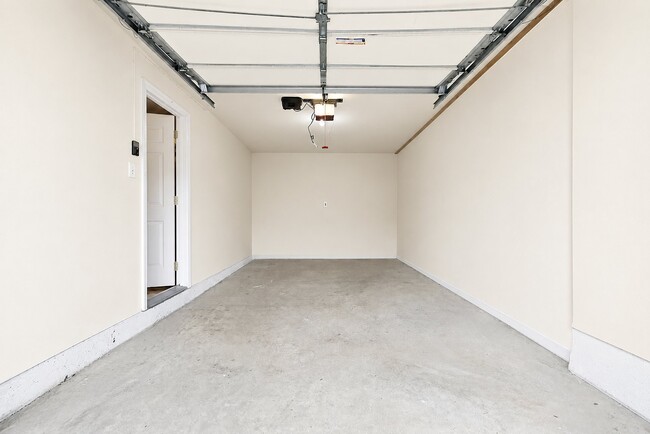 Photo - 5526 Sacramento Mews Pl (Alexandria, VA) Townhome