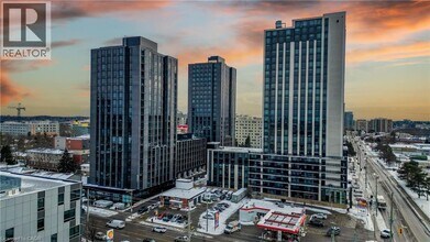 Building Photo - 145 Columbia St W