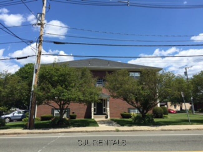 Building Photo - 60 Franklin St Building Photo - 60 Franklin St