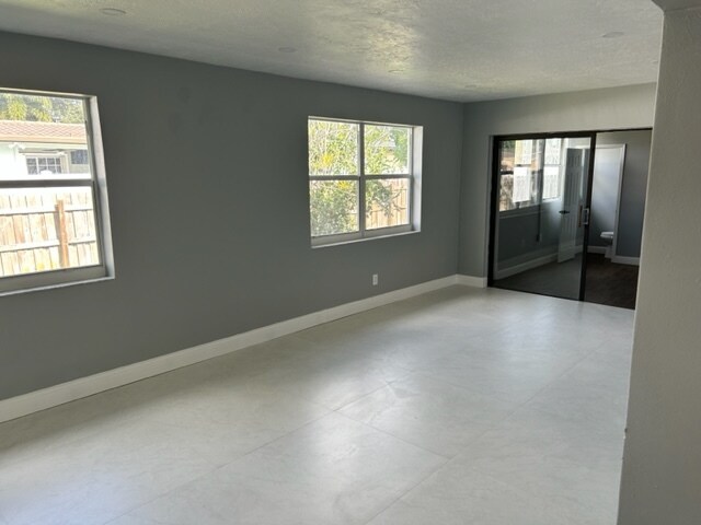Foto del edificio - 11041 NW 21st St