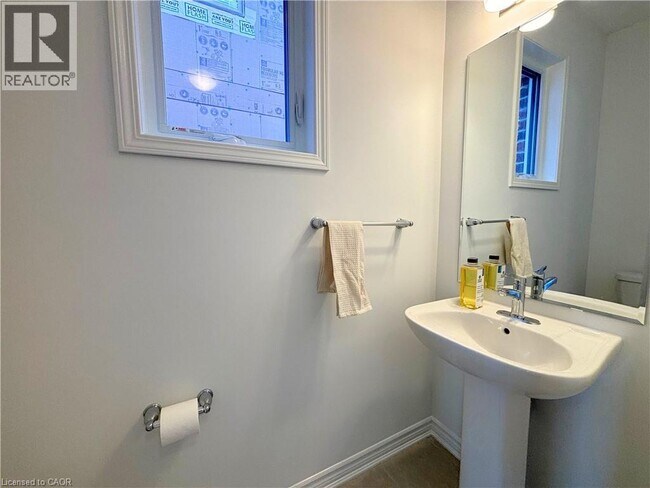 Building Photo - 326 Millstone St