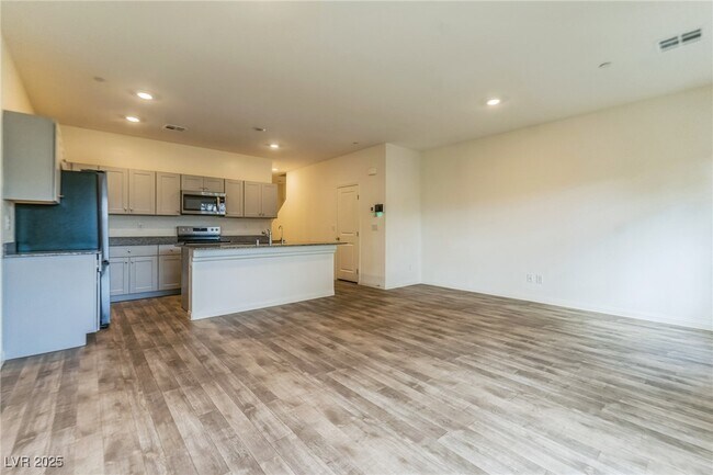Foto del edificio - 4242 Lunar Cyn Ave