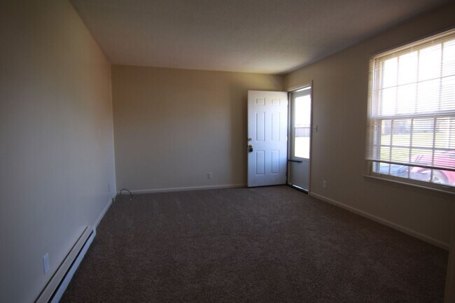 Building Photo - Tandy Drive-113