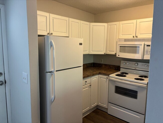 Foto del edificio - 2 BEDROOM 2 BATH CONDO AT COASTAL VILLAS