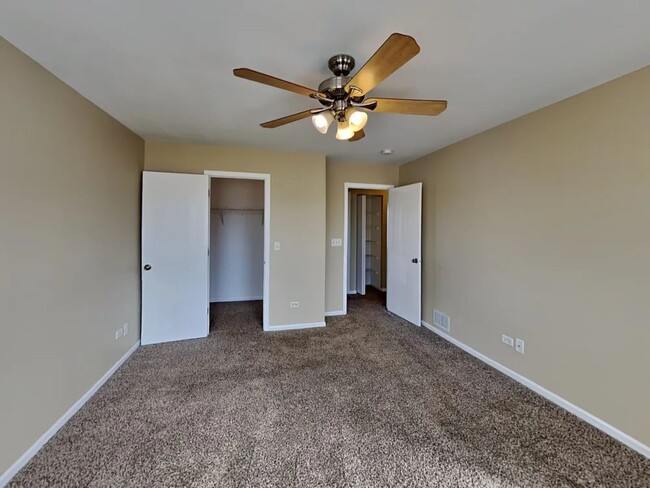 Building Photo - 274 Clarendon Ln