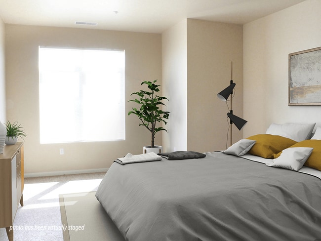 The Principal Bedroom - The Plaza