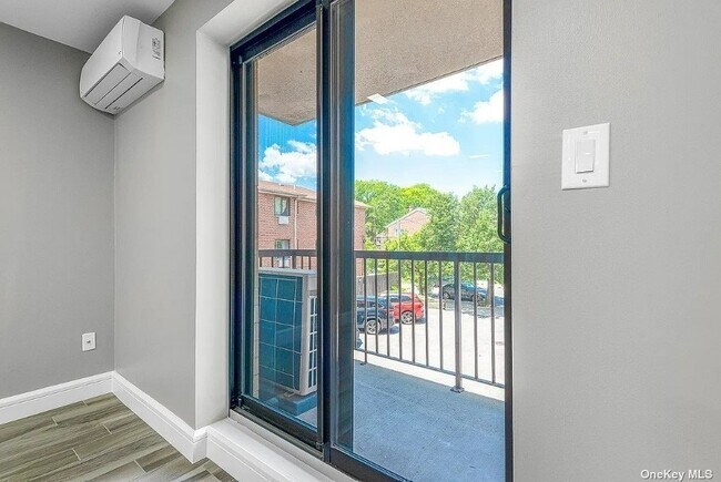 Foto del edificio - 135-8 82nd Ave