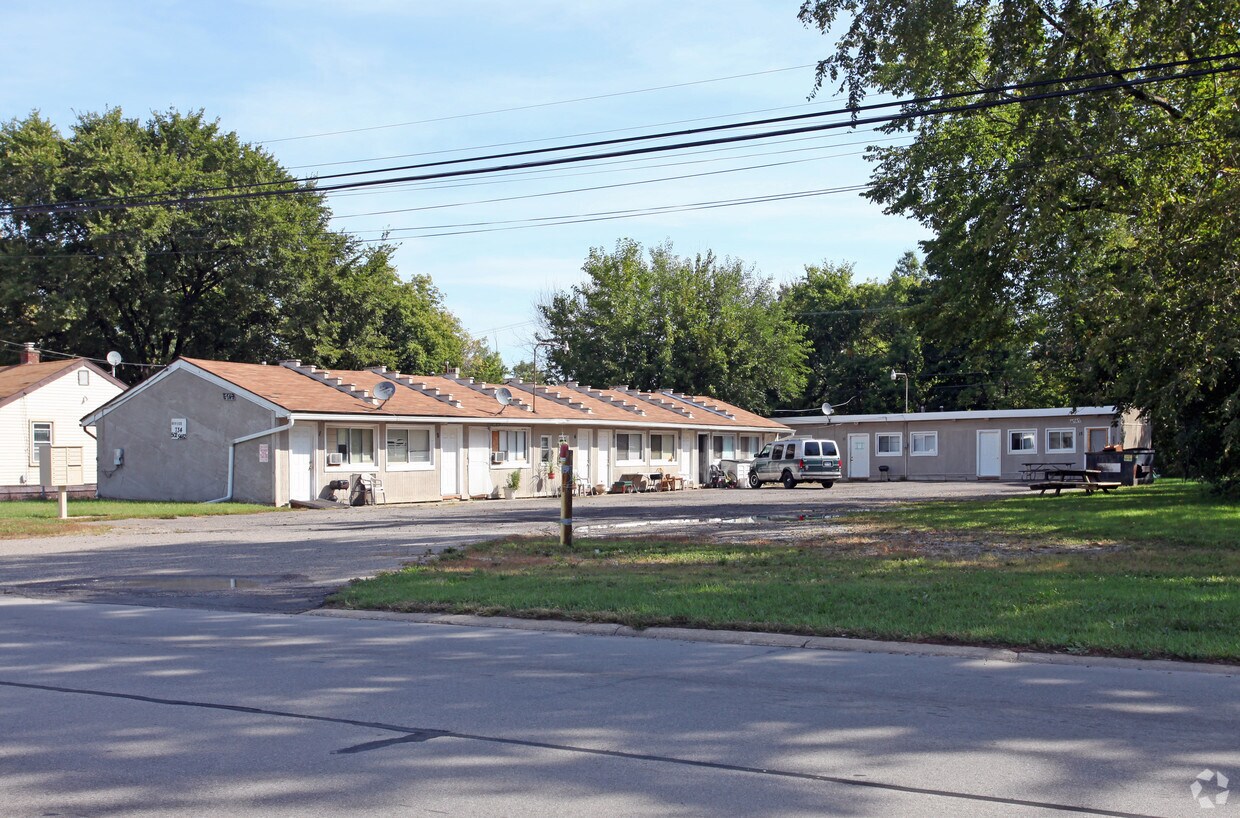 Foto principal - 6749 Middlebelt Rd
