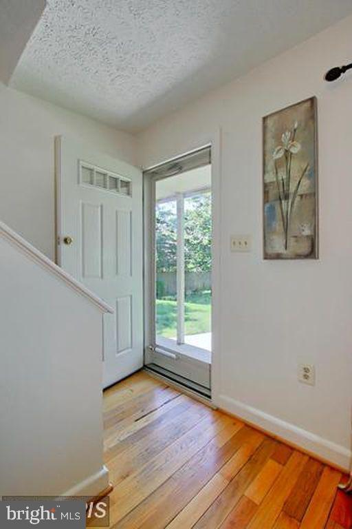 Foto principal - 216 S Virginia Ave