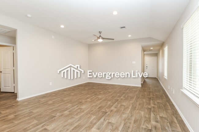 Building Photo - 9913 Gln Brk Ln