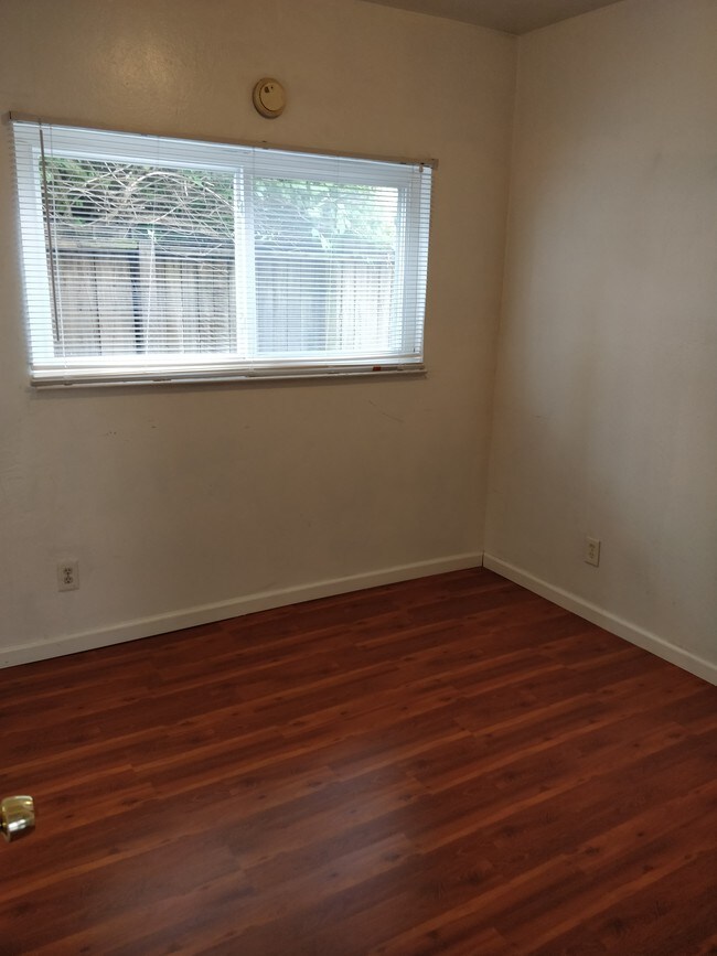 Foto del edificio - 6114 Shattuck Ave