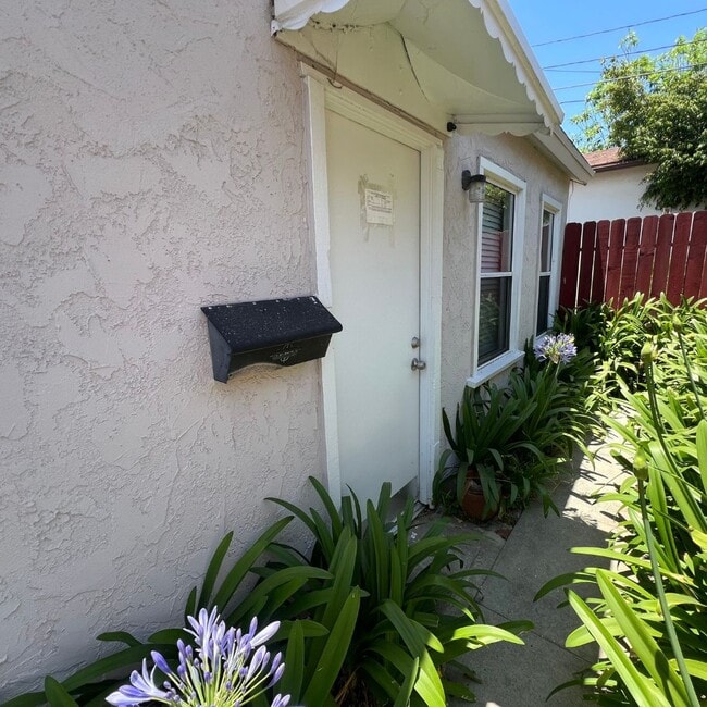 Front door - 1517 Idaho Ave