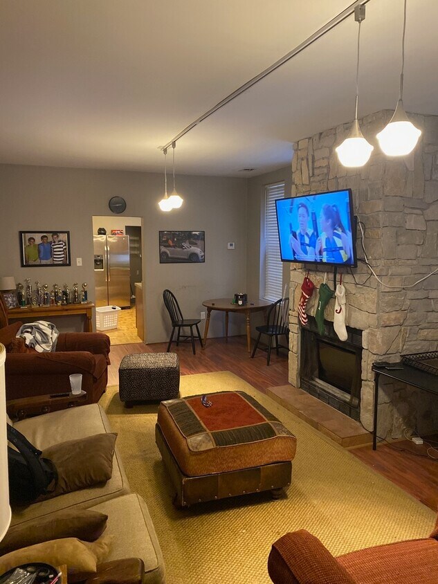 Foto principal - 2965 N Lincoln Ave