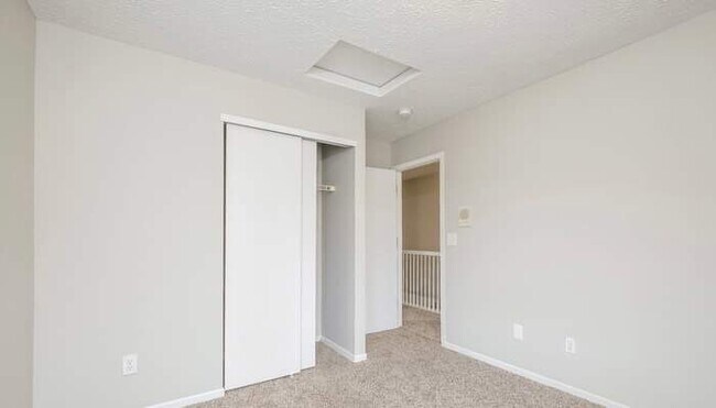Foto del edificio - 2614 Fernwood Ave