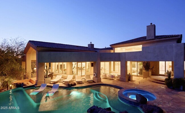Foto del edificio - 5718 N 54th St