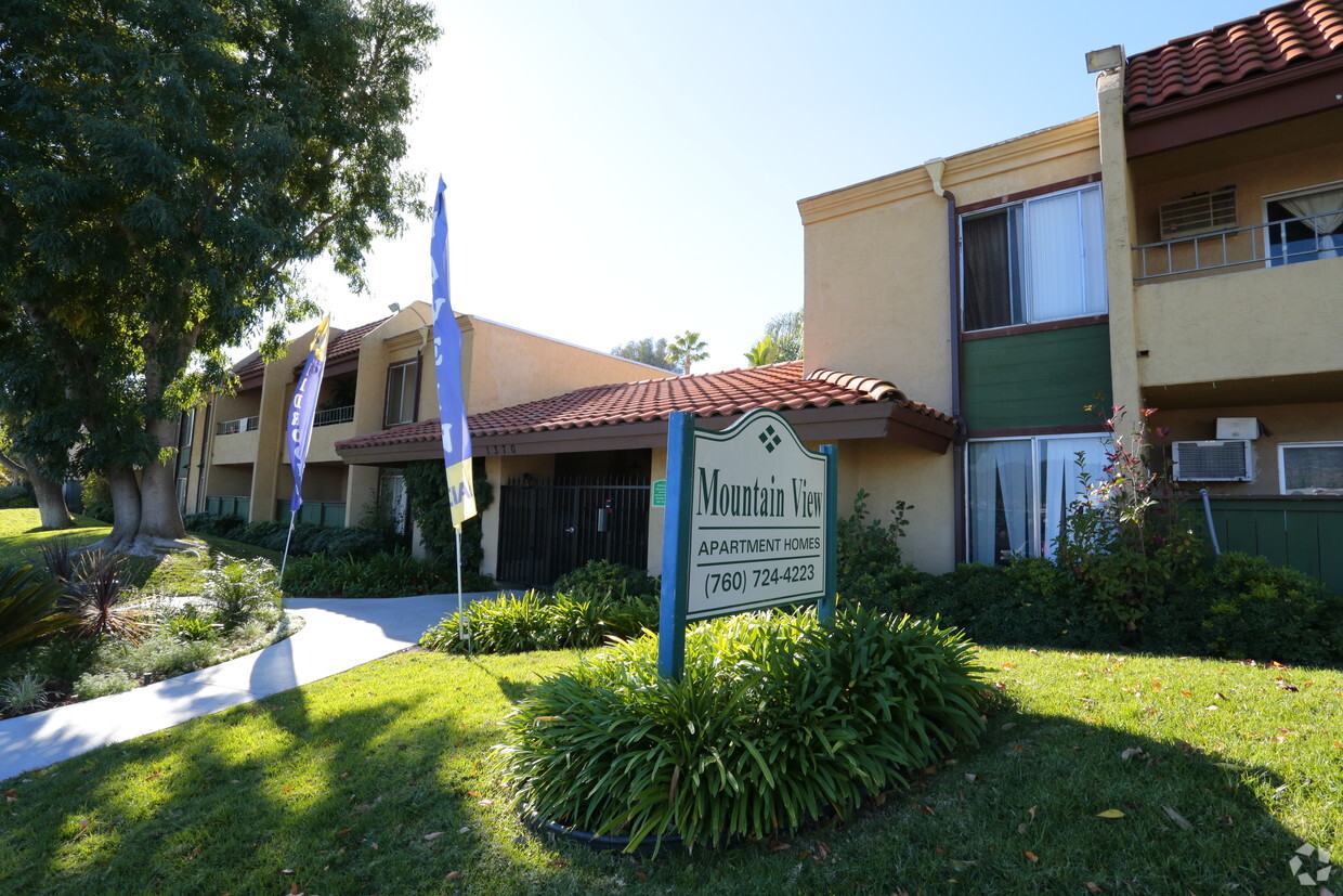 Primary Photo - Mountain View Apartments