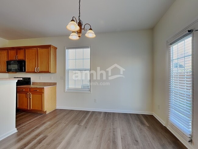 Foto del edificio - 14609 Asheton Creek Dr