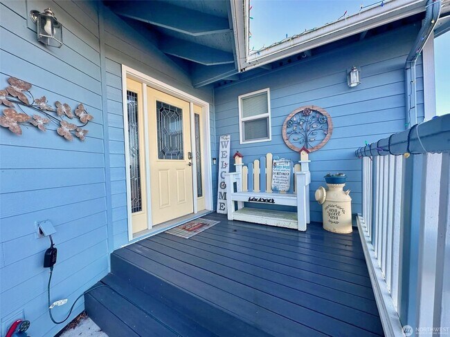 Building Photo - STATUS: AVAILABLE  | R311 | $2195 + $100 F...