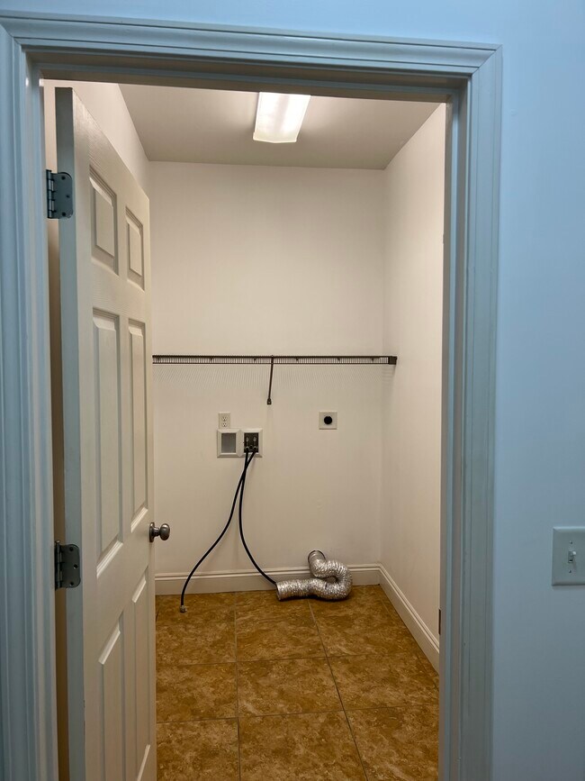 Foto del edificio - 2217 Brooke St