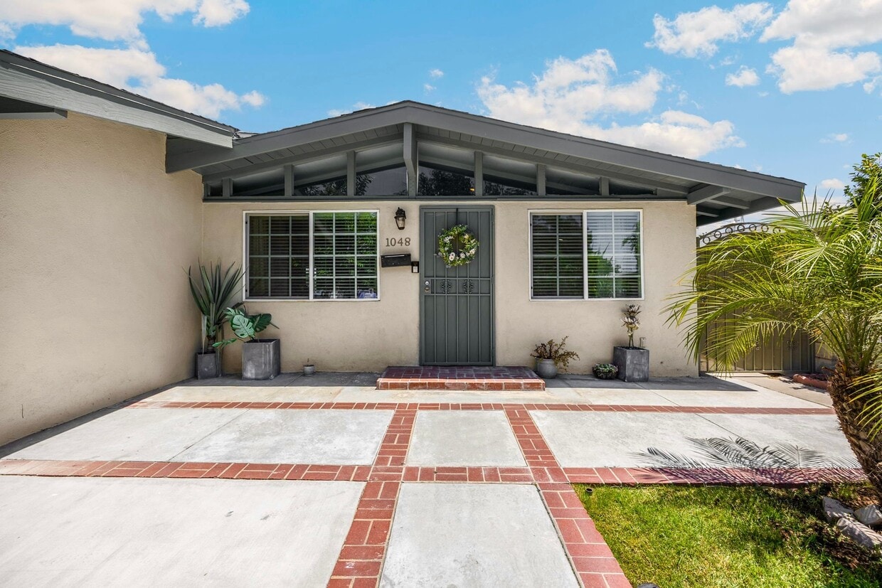 Photo - 1048 N Hermosa Dr (Anaheim, CA)