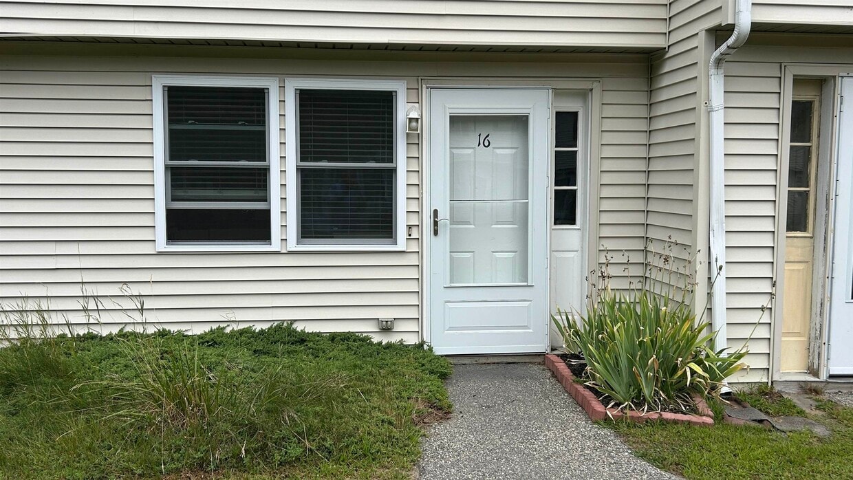 Primary Photo - 125 Portland Ave