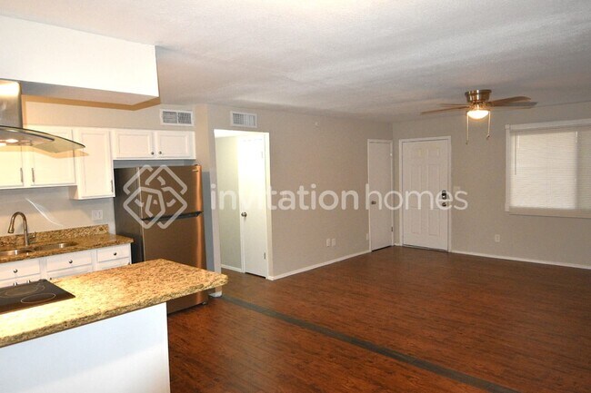 Foto del edificio - 11456 N 57th Ave