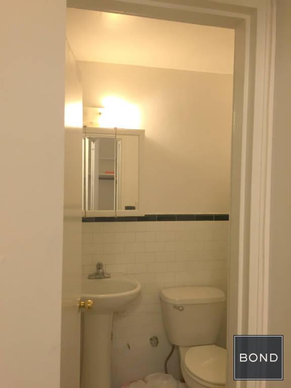 Foto del edificio - 235 E 83rd St