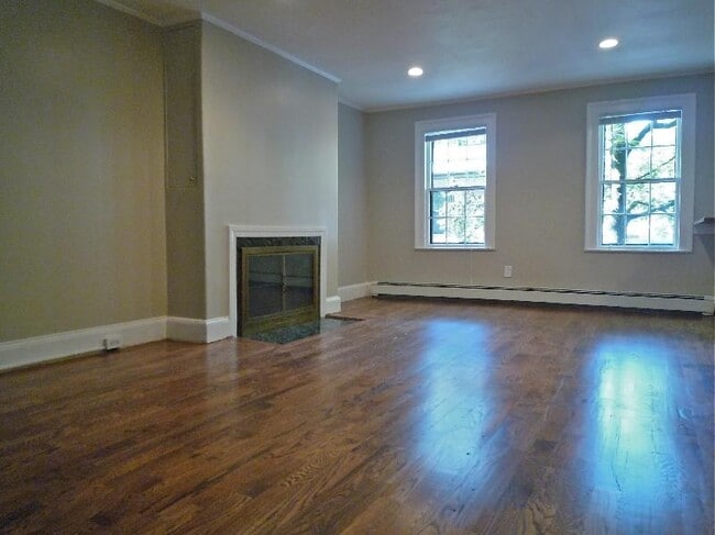 Building Photo - 24 Fayette St