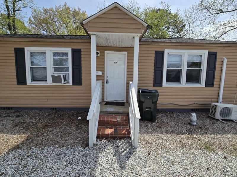Foto principal - 530 Bellwood Rd