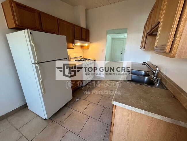 Building Photo - 550 Sacramento Ave