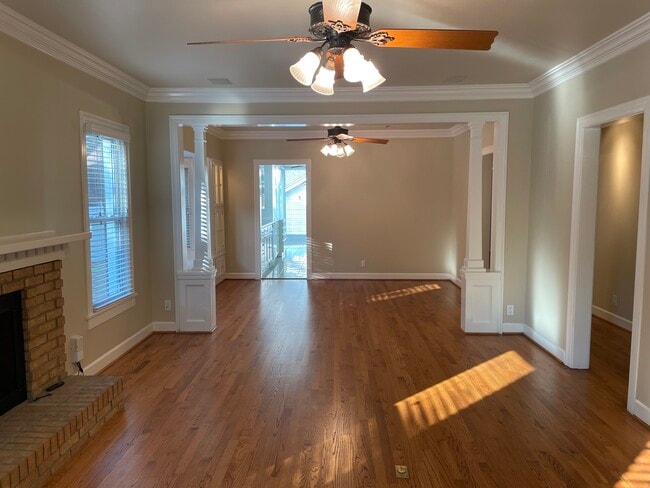 Living Room - 1500 Preston Ave