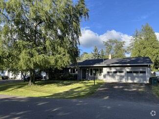 Building Photo - 9210 SW 74th Ave