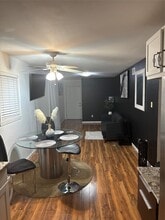 Building Photo - 2201 Nettleton St