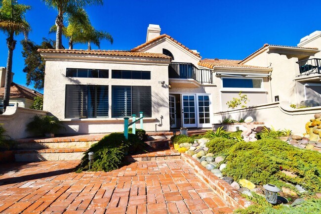 Foto del edificio - Townhouse with Bay Views!