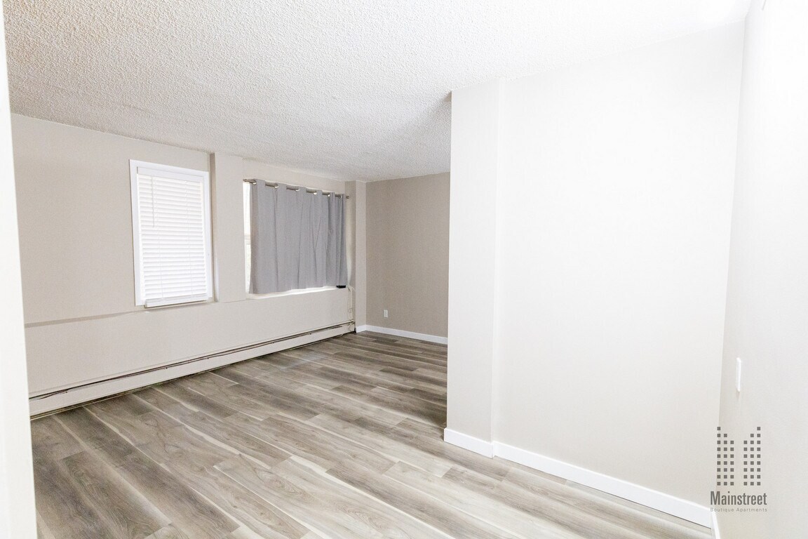 Photo du bâtiment - Mainstreet Guildford Townhomes