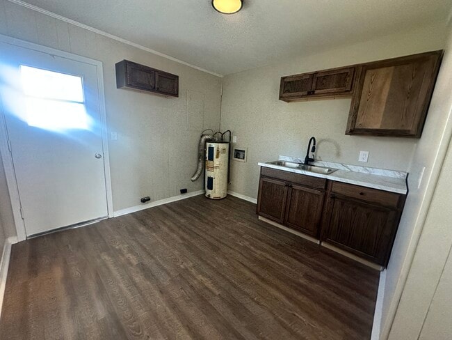 Building Photo - 1929 4th Ave N