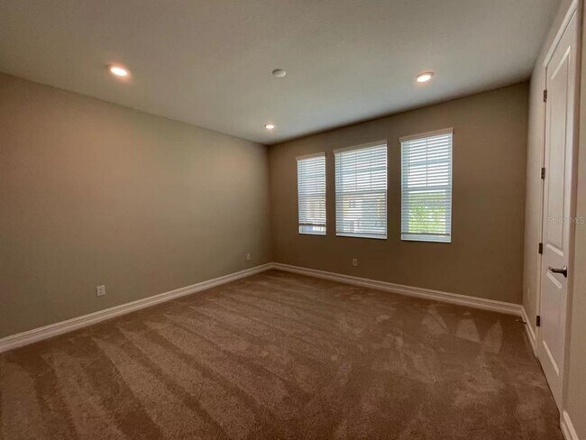 Foto del edificio - 4612 Almada Ln