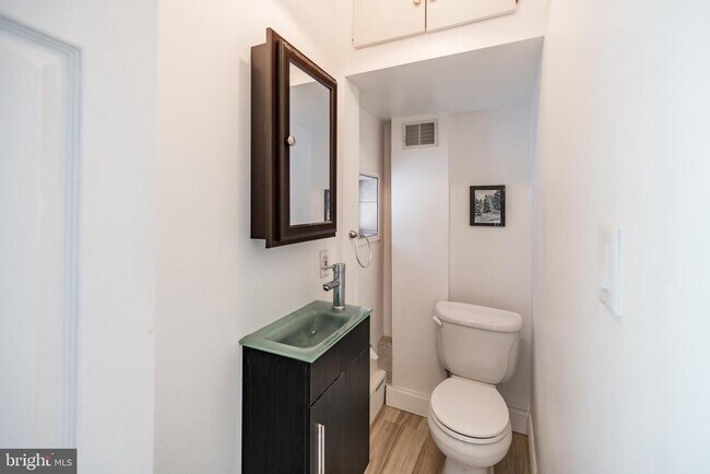 Foto del edificio - 835 N Newkirk St