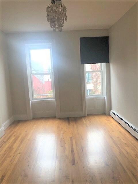 Foto del edificio - 92 Wayne St