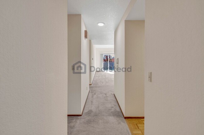 Building Photo - 12303 SE 60th St