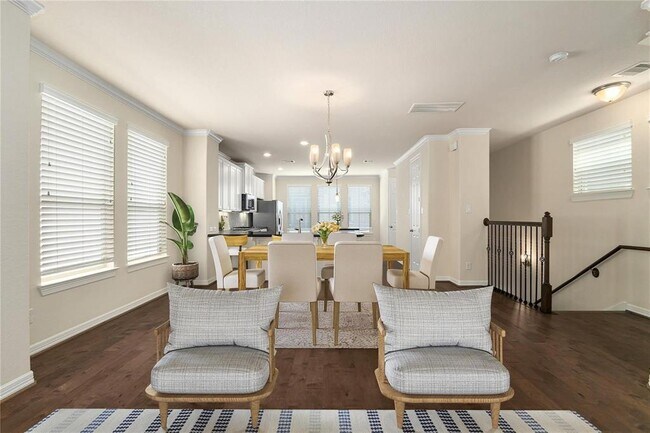 Foto del edificio - 1511 Peyton Oaks Pl