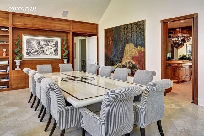 Building Photo - 33 Mill Creek Close