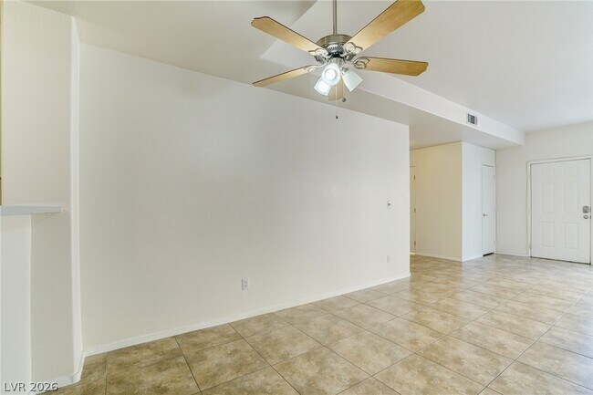 Building Photo - 5125 W Reno Ave