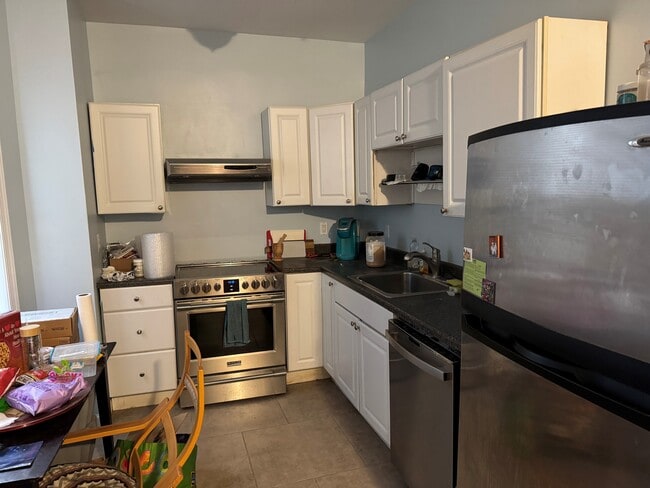 Building Photo - 237 S 46th St
