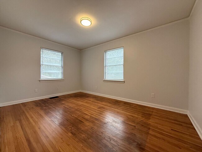 Foto del edificio - Keightly Drive Duplexes