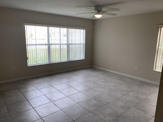 Building Photo - 4591 Ross Lanier Ln