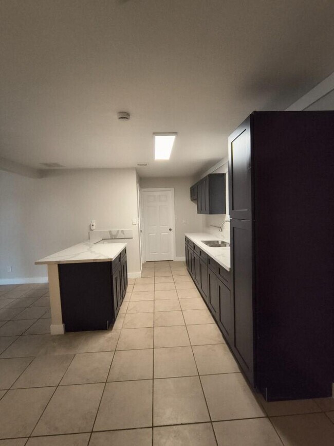 Foto del edificio - 5 bedroom in PHOENIX AZ 85031