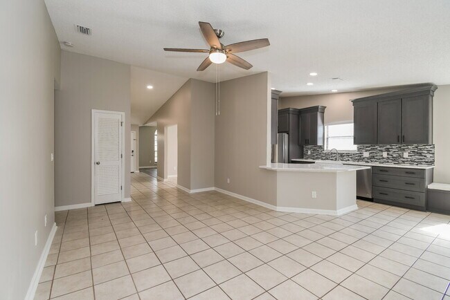 Foto del edificio - 13343 Currituck Dr N